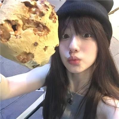 绿茵春色